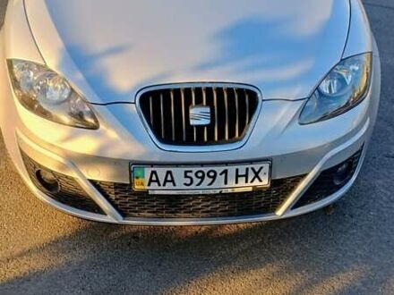 Сірий Сеат Altea, об'ємом двигуна 1.6 л та пробігом 121 тис. км за 10950 $, фото 1 на Automoto.ua