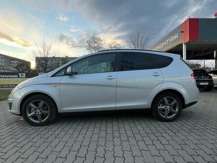 Сеат Алтеа 2015 в Калуше на Automoto.ua Серый Сеат Алтеа, объемом двигателя 1.6 л и пробегом 217 тыс. км за 9300 $, фото 1 на Automoto.ua