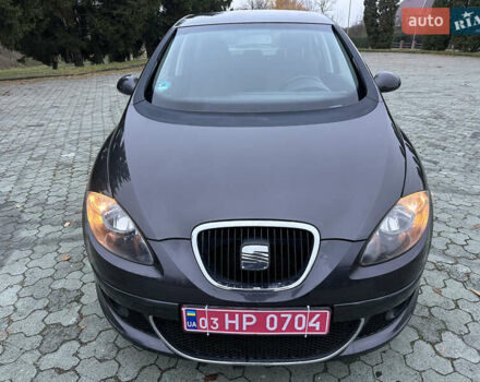 Синий Сеат Алтеа, объемом двигателя 1.6 л и пробегом 262 тыс. км за 5997 $, фото 1 на Automoto.ua