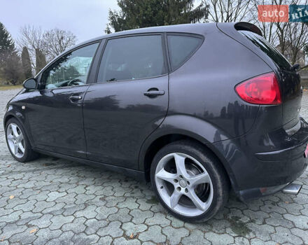 Синий Сеат Алтеа, объемом двигателя 1.6 л и пробегом 262 тыс. км за 5997 $, фото 5 на Automoto.ua