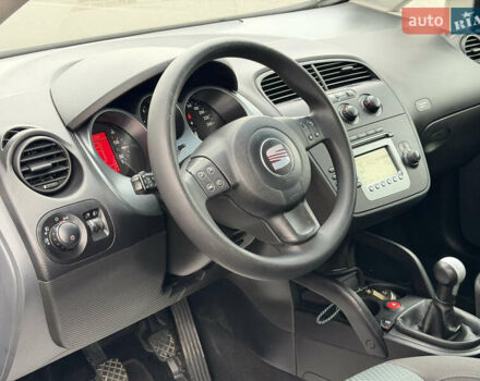 Синий Сеат Алтеа, объемом двигателя 1.6 л и пробегом 223 тыс. км за 6777 $, фото 37 на Automoto.ua