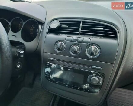 Синій Сеат Altea, об'ємом двигуна 1.6 л та пробігом 223 тис. км за 5700 $, фото 12 на Automoto.ua