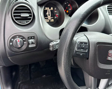 Синій Сеат Altea, об'ємом двигуна 1.6 л та пробігом 132 тис. км за 11499 $, фото 7 на Automoto.ua