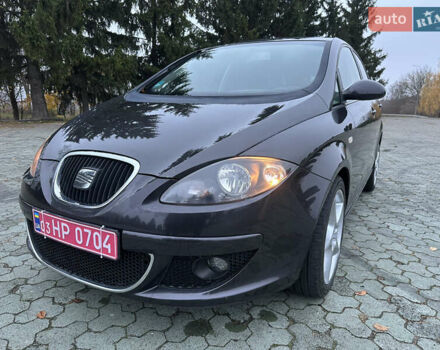 Синий Сеат Алтеа, объемом двигателя 1.6 л и пробегом 262 тыс. км за 5997 $, фото 1 на Automoto.ua