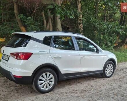 Білий Сеат Arona, об'ємом двигуна 1.6 л та пробігом 235 тис. км за 15400 $, фото 3 на Automoto.ua