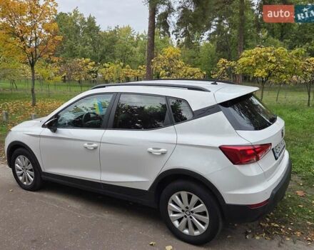 Белый Сеат Arona, объемом двигателя 1 л и пробегом 119 тыс. км за 14750 $, фото 3 на Automoto.ua