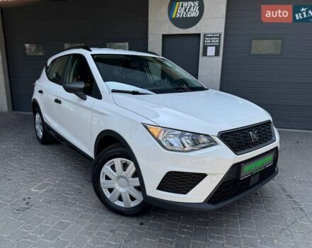 Білий Сеат Arona, об'ємом двигуна 1 л та пробігом 190 тис. км за 9900 $, фото 3 на Automoto.ua