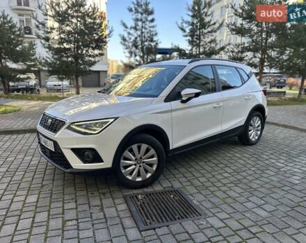 Білий Сеат Arona, об'ємом двигуна 1 л та пробігом 161 тис. км за 9950 $, фото 5 на Automoto.ua