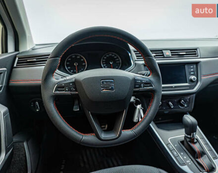 Білий Сеат Arona, об'ємом двигуна 1 л та пробігом 109 тис. км за 16063 $, фото 11 на Automoto.ua