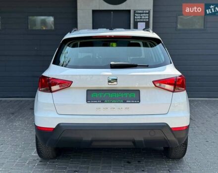 Білий Сеат Arona, об'ємом двигуна 1 л та пробігом 190 тис. км за 9900 $, фото 5 на Automoto.ua