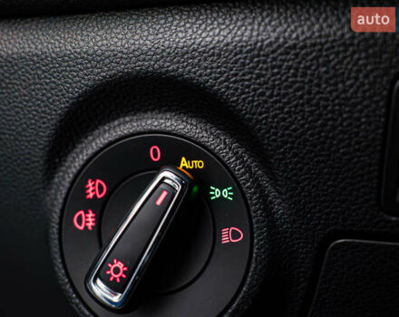 Білий Сеат Arona, об'ємом двигуна 1 л та пробігом 109 тис. км за 16063 $, фото 14 на Automoto.ua
