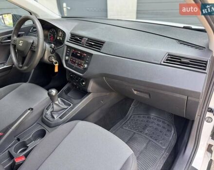 Білий Сеат Arona, об'ємом двигуна 1 л та пробігом 190 тис. км за 9900 $, фото 10 на Automoto.ua