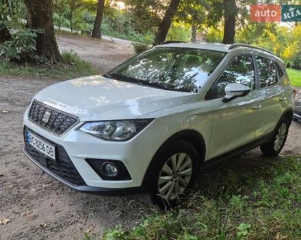 Білий Сеат Arona, об'ємом двигуна 1.6 л та пробігом 235 тис. км за 15400 $, фото 1 на Automoto.ua