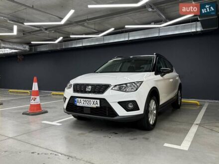 Сеат Arona 2018 в Киеве на Automoto.ua Белый Сеат Arona, объемом двигателя 1 л и пробегом 58 тыс. км за 15800 $, фото 1 на Automoto.ua