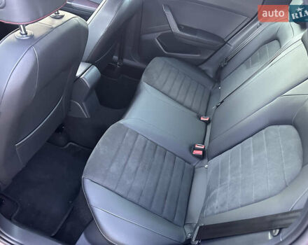 Красный Сеат Arona, объемом двигателя 1 л и пробегом 50 тыс. км за 15500 $, фото 63 на Automoto.ua