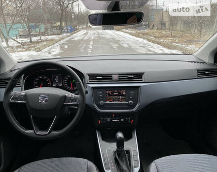 Сірий Сеат Arona, об'ємом двигуна 1 л та пробігом 38 тис. км за 14800 $, фото 11 на Automoto.ua