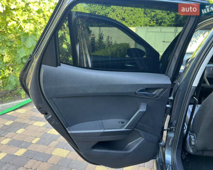 Сірий Сеат Arona, об'ємом двигуна 1 л та пробігом 37 тис. км за 14999 $, фото 34 на Automoto.ua