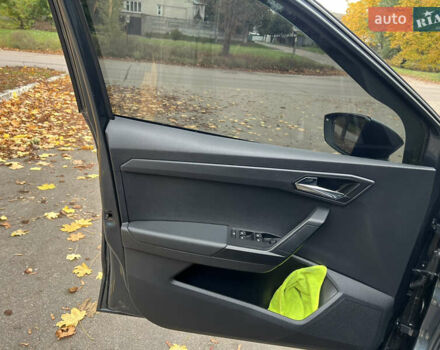 Сірий Сеат Arona, об'ємом двигуна 1 л та пробігом 37 тис. км за 14999 $, фото 20 на Automoto.ua