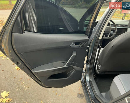 Сірий Сеат Arona, об'ємом двигуна 1 л та пробігом 37 тис. км за 14999 $, фото 33 на Automoto.ua