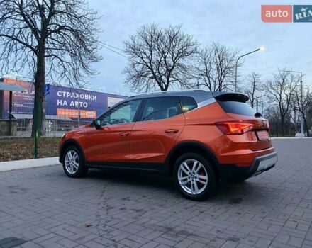 Помаранчевий Сеат Arona, об'ємом двигуна 1.5 л та пробігом 35 тис. км за 15599 $, фото 4 на Automoto.ua