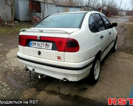 Белый Сеат Кордоба, объемом двигателя 1.6 л и пробегом 300 тыс. км за 1000 $, фото 5 на Automoto.ua