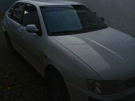 Сеат Кордоба 2001 в Иршава на Automoto.ua Белый Сеат Кордоба, объемом двигателя 0 л и пробегом 385 тыс. км за 2200 $, фото 1 на Automoto.ua