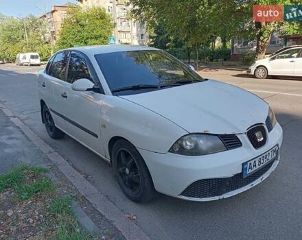 Белый Сеат Кордоба, объемом двигателя 1.39 л и пробегом 334 тыс. км за 3000 $, фото 1 на Automoto.ua