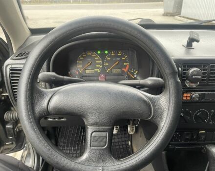 Черный Сеат Кордоба, объемом двигателя 1.6 л и пробегом 350 тыс. км за 1850 $, фото 20 на Automoto.ua