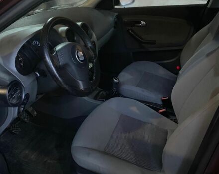 Черный Сеат Кордоба, объемом двигателя 1.4 л и пробегом 240 тыс. км за 2000 $, фото 5 на Automoto.ua