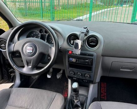Чорний Сеат Cordoba, об'ємом двигуна 1.4 л та пробігом 240 тис. км за 2900 $, фото 4 на Automoto.ua