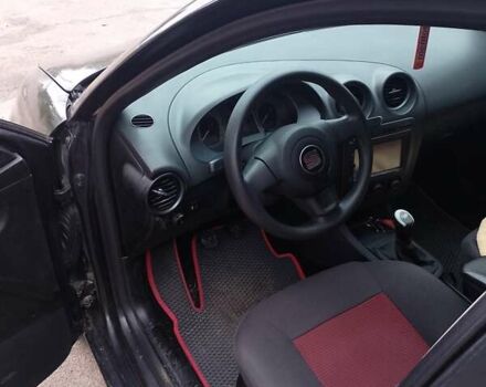 Черный Сеат Кордоба, объемом двигателя 1.98 л и пробегом 400 тыс. км за 3400 $, фото 4 на Automoto.ua