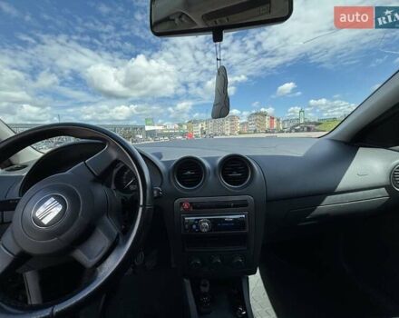 Чорний Сеат Cordoba, об'ємом двигуна 1.98 л та пробігом 232 тис. км за 4200 $, фото 2 на Automoto.ua