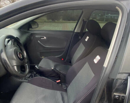 Черный Сеат Кордоба, объемом двигателя 1.98 л и пробегом 215 тыс. км за 4000 $, фото 5 на Automoto.ua