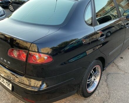 Черный Сеат Кордоба, объемом двигателя 1.4 л и пробегом 267 тыс. км за 3900 $, фото 3 на Automoto.ua