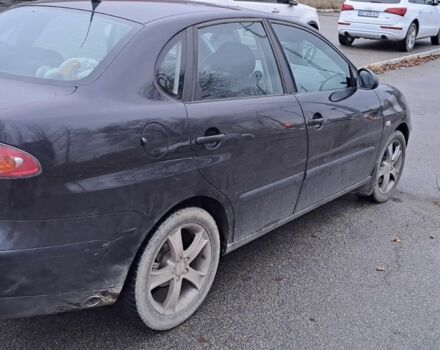 Черный Сеат Кордоба, объемом двигателя 2 л и пробегом 210 тыс. км за 3700 $, фото 4 на Automoto.ua