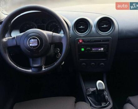 Черный Сеат Кордоба, объемом двигателя 1.98 л и пробегом 250 тыс. км за 3350 $, фото 11 на Automoto.ua