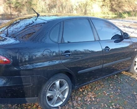 Чорний Сеат Cordoba, об'ємом двигуна 2 л та пробігом 245 тис. км за 3608 $, фото 7 на Automoto.ua