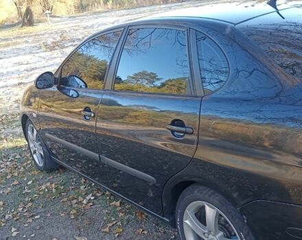 Чорний Сеат Cordoba, об'ємом двигуна 2 л та пробігом 245 тис. км за 3608 $, фото 1 на Automoto.ua