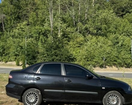 Черный Сеат Кордоба, объемом двигателя 2 л и пробегом 272 тыс. км за 3200 $, фото 6 на Automoto.ua