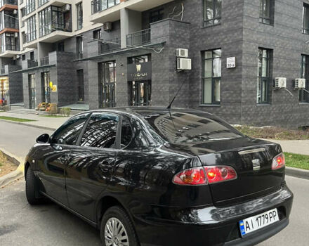 Черный Сеат Кордоба, объемом двигателя 1.98 л и пробегом 286 тыс. км за 4200 $, фото 4 на Automoto.ua