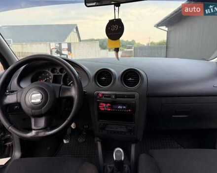 Черный Сеат Кордоба, объемом двигателя 1.98 л и пробегом 220 тыс. км за 3300 $, фото 12 на Automoto.ua