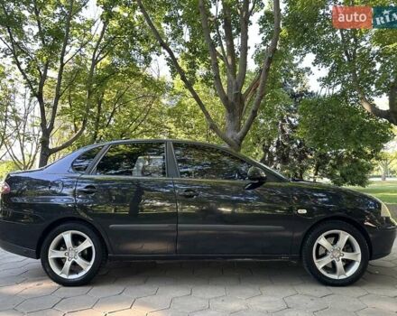 Черный Сеат Кордоба, объемом двигателя 1.98 л и пробегом 135 тыс. км за 4200 $, фото 2 на Automoto.ua