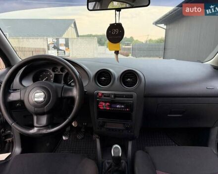 Черный Сеат Кордоба, объемом двигателя 1.98 л и пробегом 220 тыс. км за 3300 $, фото 6 на Automoto.ua