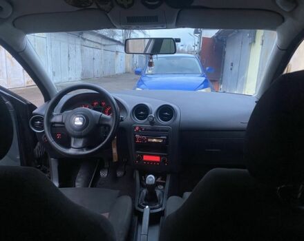 Чорний Сеат Cordoba, об'ємом двигуна 2 л та пробігом 241 тис. км за 4500 $, фото 17 на Automoto.ua
