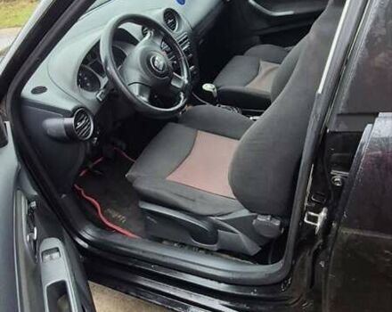 Черный Сеат Кордоба, объемом двигателя 2 л и пробегом 264 тыс. км за 3000 $, фото 3 на Automoto.ua