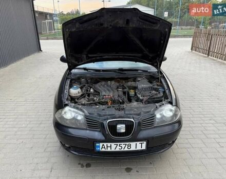 Черный Сеат Кордоба, объемом двигателя 1.98 л и пробегом 220 тыс. км за 3300 $, фото 5 на Automoto.ua