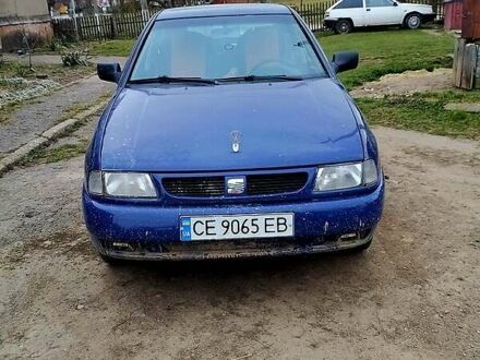 Сеат Cordoba 1994 у Чернівцях на Automoto.ua Фіолетовий Сеат Cordoba, об'ємом двигуна 1.4 л та пробігом 190 тис. км за 1650 $, фото 1 на Automoto.ua
