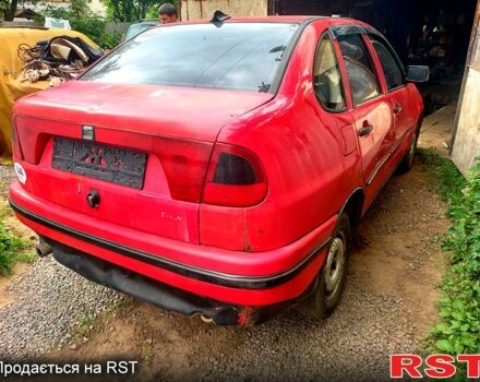 Красный Сеат Кордоба, объемом двигателя 1.6 л и пробегом 123 тыс. км за 1000 $, фото 11 на Automoto.ua