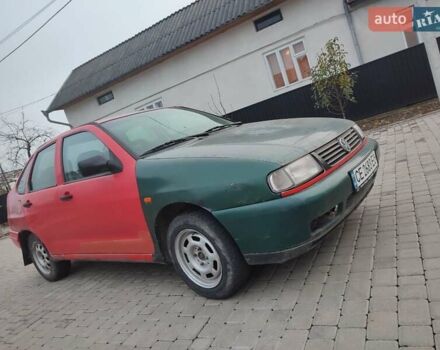 Красный Сеат Кордоба, объемом двигателя 1.6 л и пробегом 359 тыс. км за 997 $, фото 1 на Automoto.ua