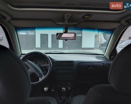 Красный Сеат Кордоба, объемом двигателя 1.6 л и пробегом 359 тыс. км за 997 $, фото 8 на Automoto.ua